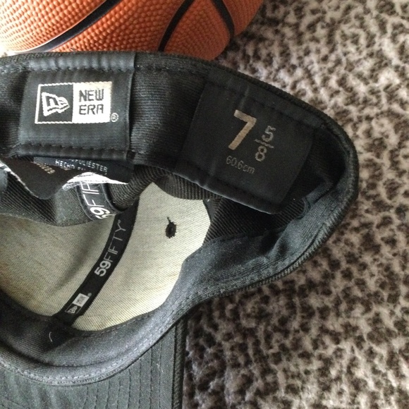 MLB Chicago White Sox Fitted Hat/Cap/Baseball Cap - Picture 5 of 5